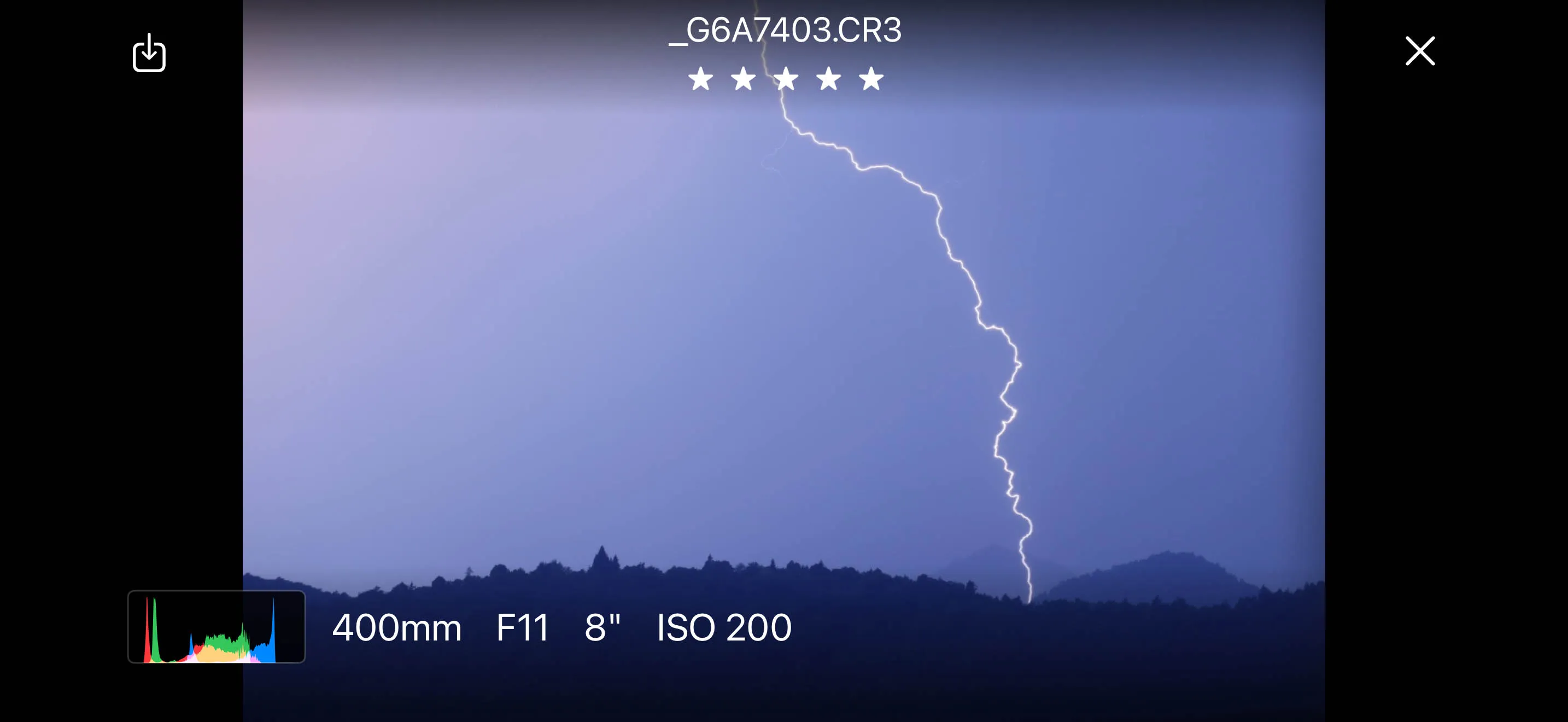 Previewing a lightning photo on Shutter+